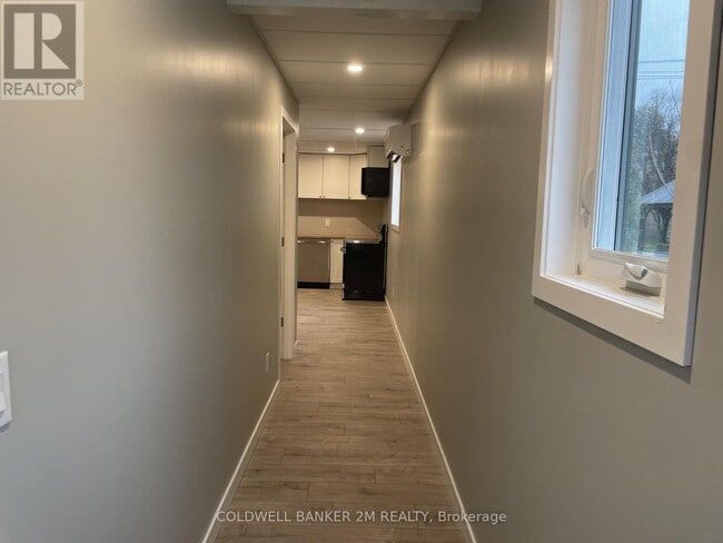 Building Photo - 101 Bobcaygeon Rd