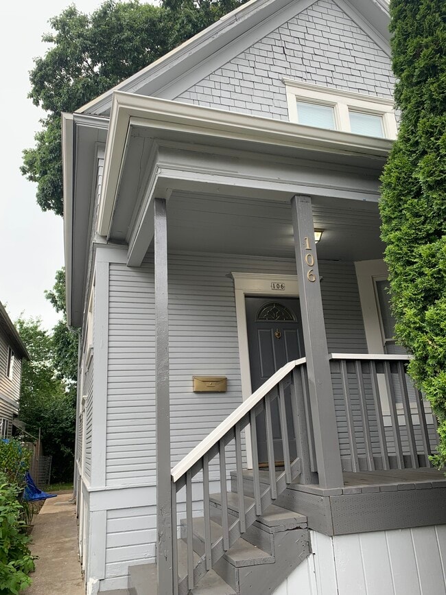 Building Photo - 106 SE 80th Ave