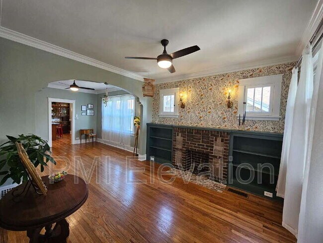 Foto del edificio - 1529 Lowell Blvd