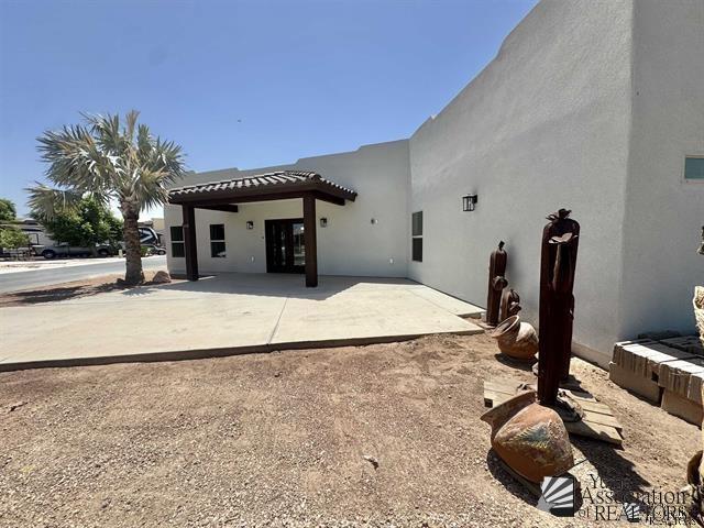 Building Photo - 3400 S Ave 7 E