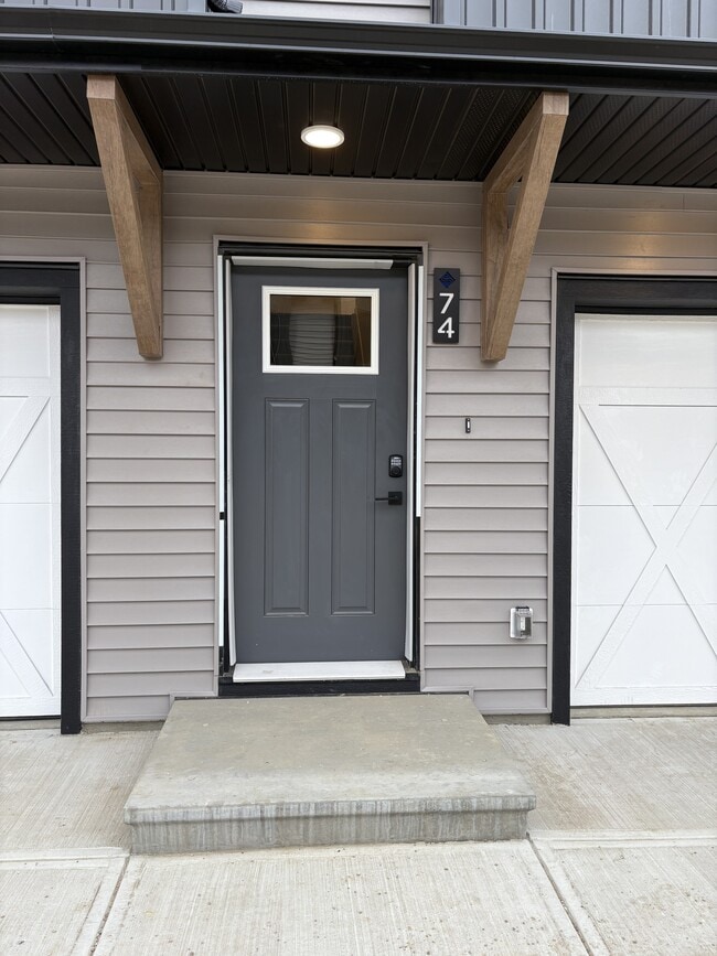 Building Photo - 1025 Secord Promenade