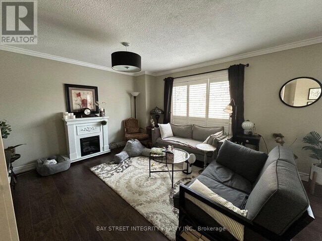 Building Photo - 1453 Paddington Ct