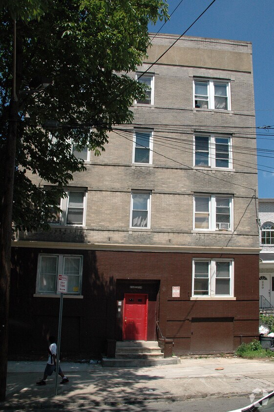 Building Photo - 234 Clinton Ave