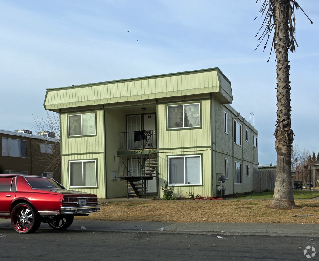 Building Photo - 5640 Odea Dr