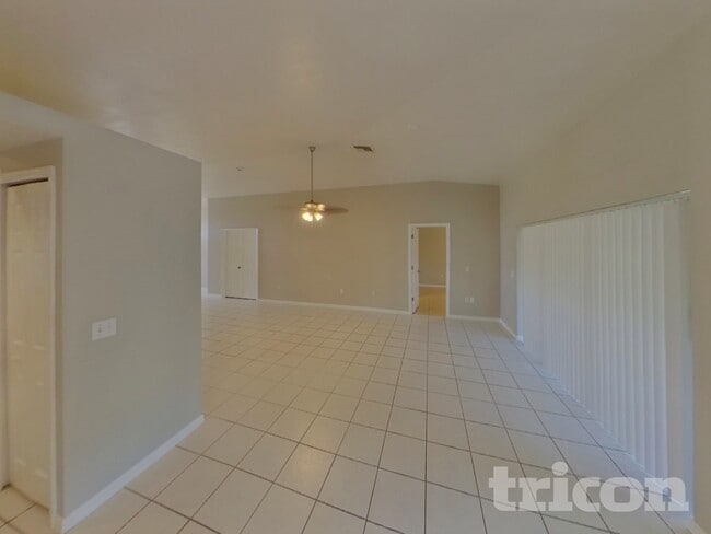 Building Photo - 184 Jennifer Dr