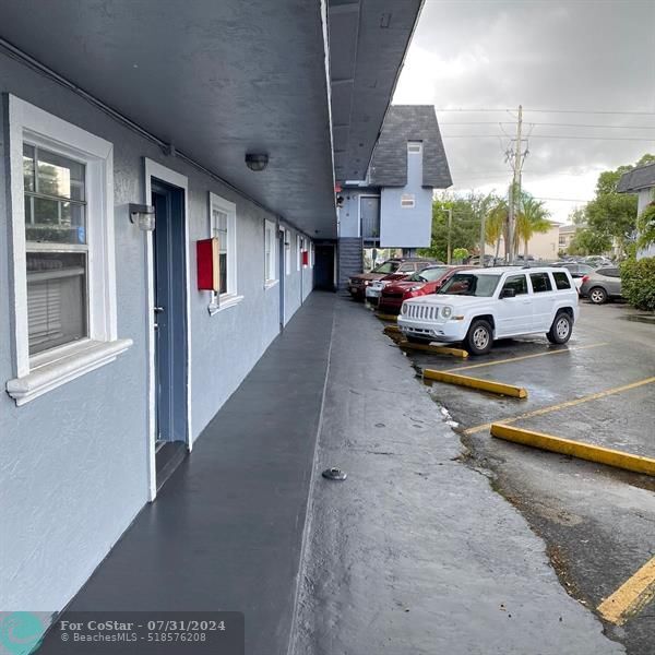 Building Photo - 13695 NE 3rd Ct