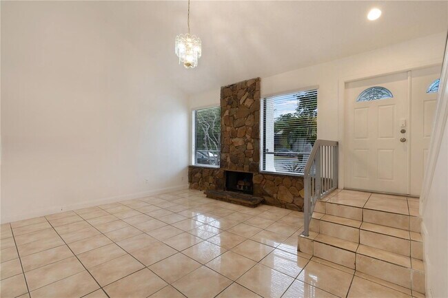 Building Photo - 9587 SW 148th Ave Cir E