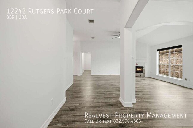 Foto del edificio - 12242 Rutgers Park Ct