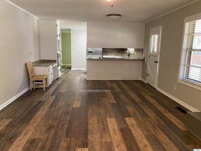 Building Photo - 115 Yorkshire Dr