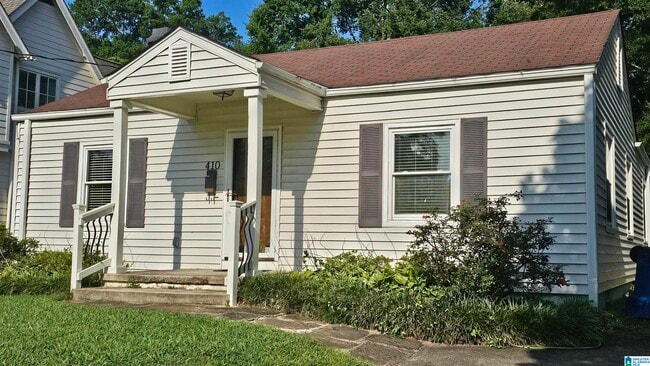 Building Photo - 410 Woodland Dr