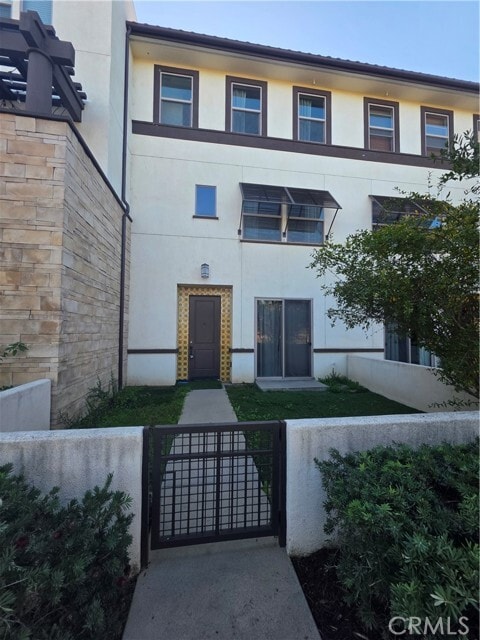 Foto del edificio - 9319 Alondra Blvd