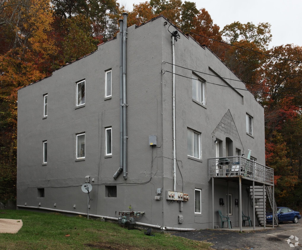Building Photo - 1505 Crescent Rd