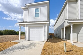 Building Photo - 7639 Varo Gln