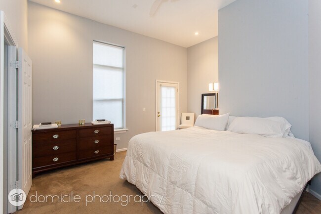 Foto del edificio - 2113 W Washington Blvd