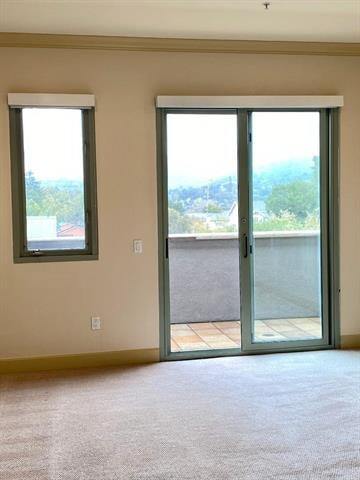 Building Photo - 520 North Santa Cruz Avenue, Unit #200