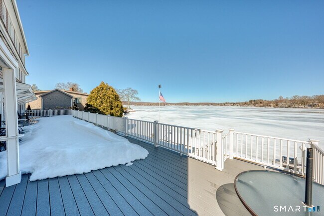 Foto del edificio - 41 E High St