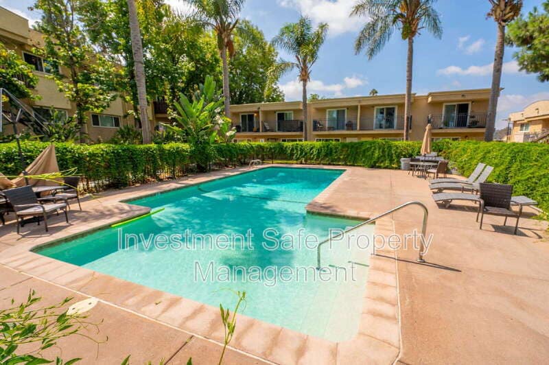 Foto principal - 9860 Dale Ave