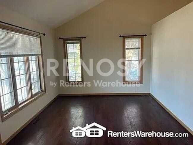 Foto del edificio - 7854 9th St N