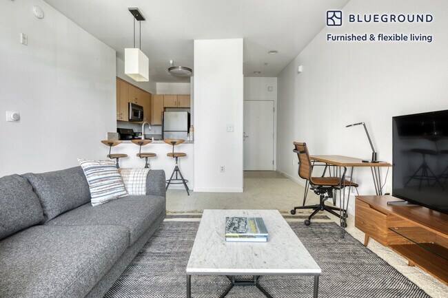 Foto del edificio - 375 E 2nd St