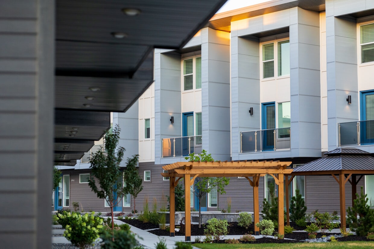 Spacious Courtyard Area - Nova by Lotus