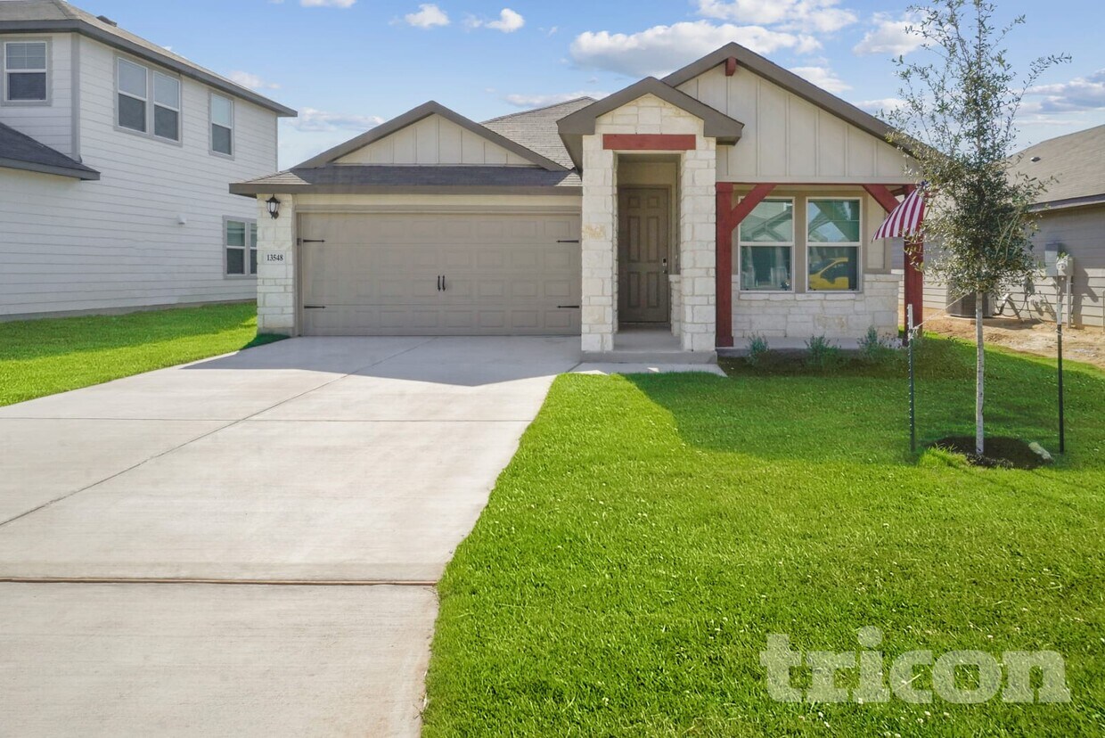 Foto principal - 13548 Paxton Blvd