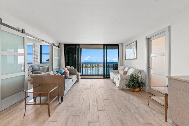 Foto del edificio - 5600 N Flagler Dr