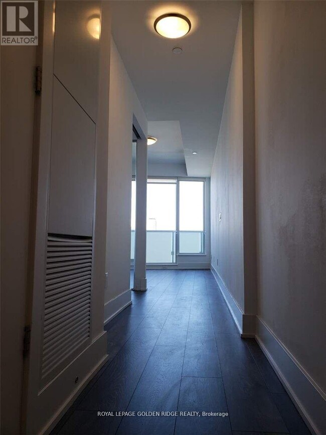 Photo du bâtiment - 403 Church St