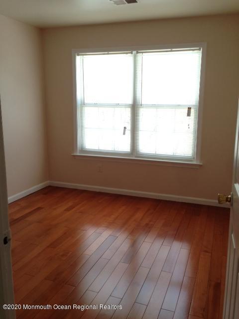 Building Photo - 1049 Tarragon Ct