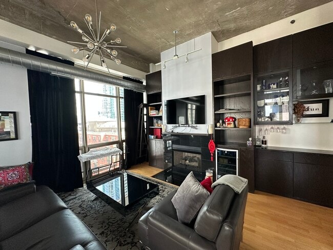 Foto del edificio - 125 E 13th St