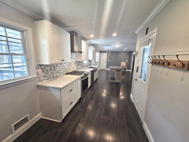 Foto del edificio - 4064 Cedar Knoll Dr