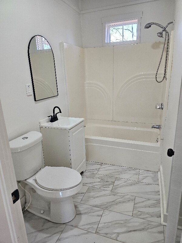 Building Photo - 118 County Rd