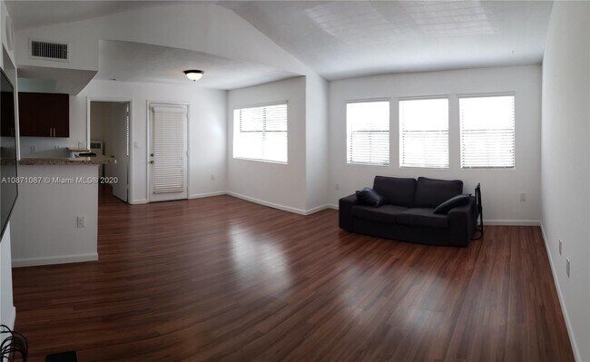 Building Photo - 10581 SW 155th Ct