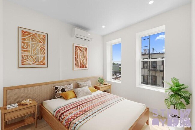 Foto del edificio - 3 bedroom in RIDGEWOOD NY 11385