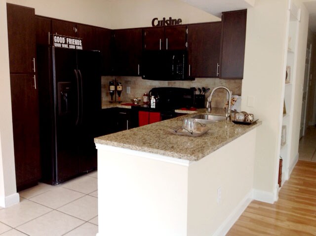 Building Photo - 15885 Memorial Dr