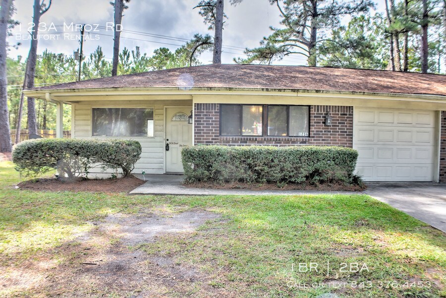 Primary Photo - 123A Mroz Rd