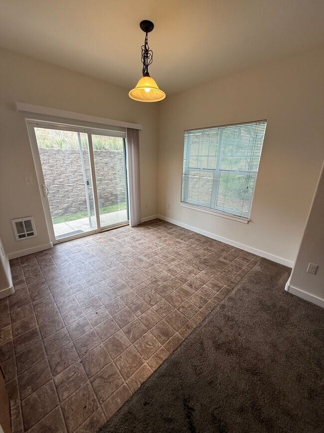 Building Photo - lot178