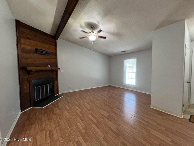 Building Photo - 710 Terrace Ct