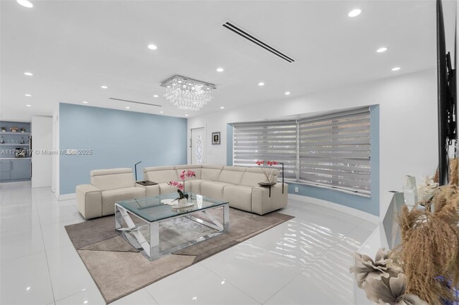 Building Photo - 4140 N 36th Ave
