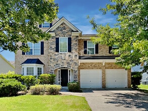 Building Photo - 51 Horseshoe Ct