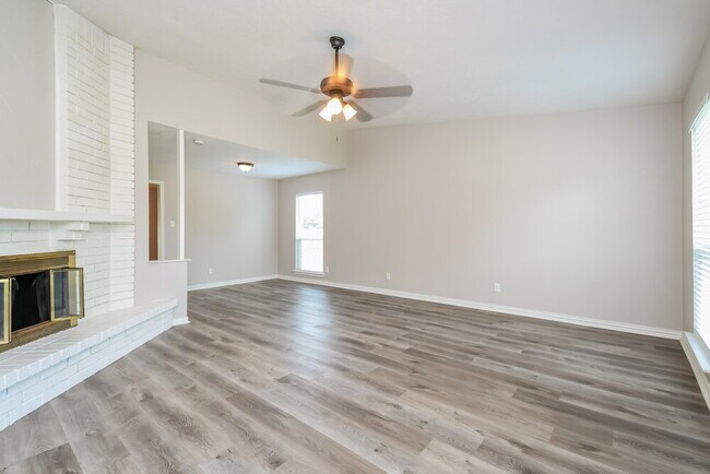 Foto del edificio - 4129 Shagbark St