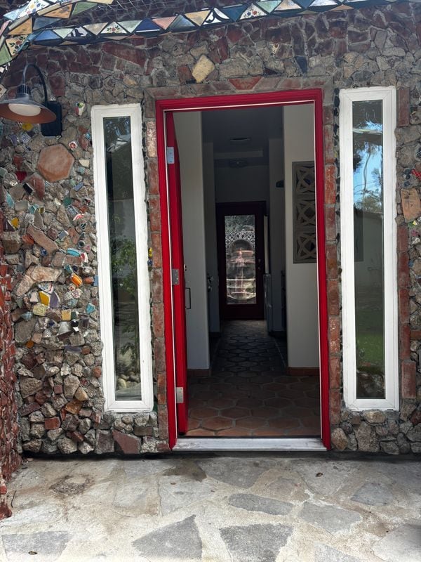 Foto del edificio - 1802 N Raymond Ave