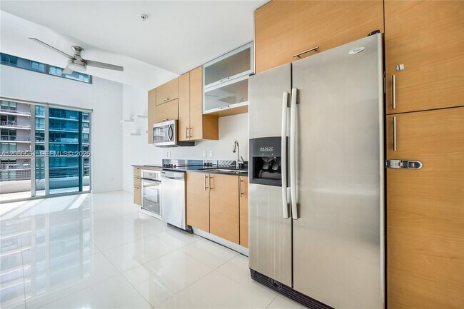 Foto del edificio - 60 SW 13th St