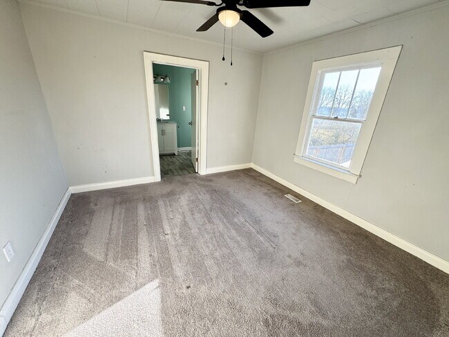 Foto del edificio - Charming 3-Bed, 2-Bath Home in Westminster...