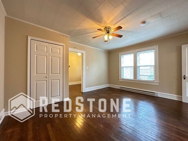 Building Photo - 413 S Mebane St