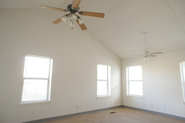 Interior Photo - 2301 S 2nd St