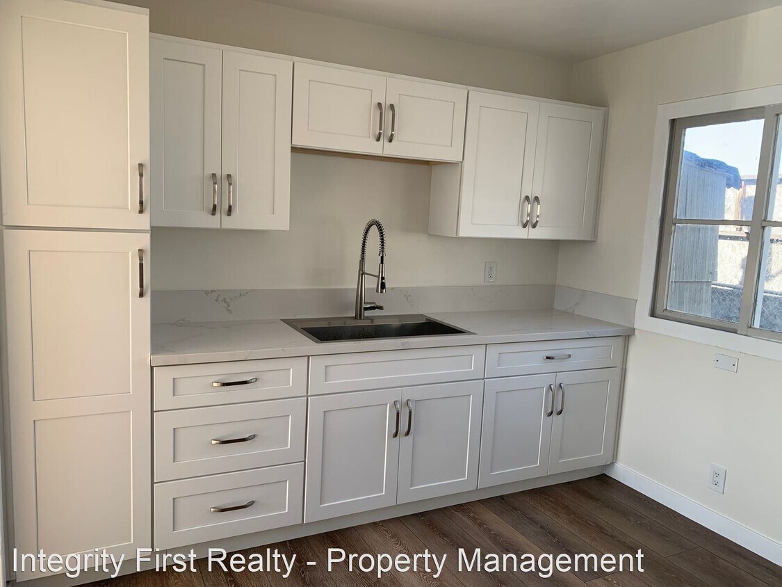 Primary Photo - 1 br, 1 bath House - 2751 Granger Ave.