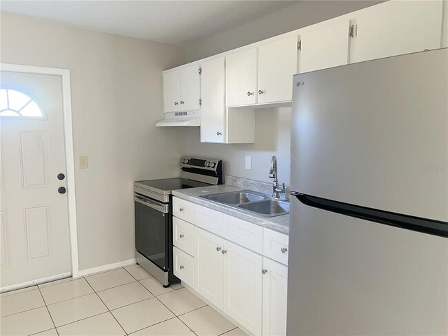 Foto del edificio - 9264 Anita Ave