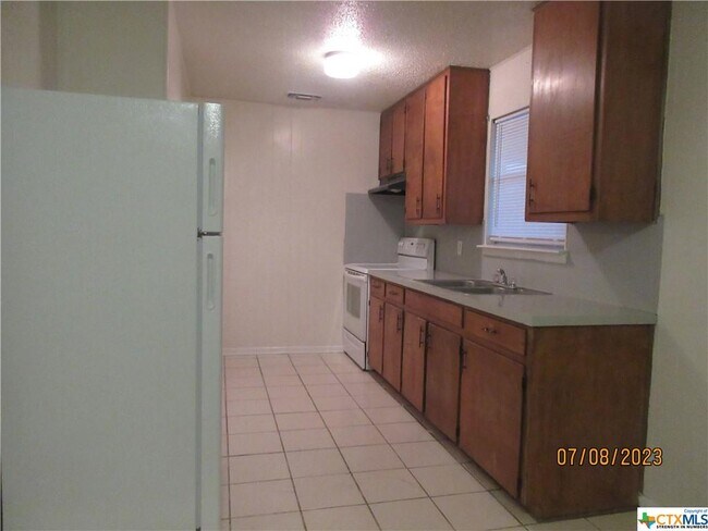 Foto del edificio - 2904 Lake Rd