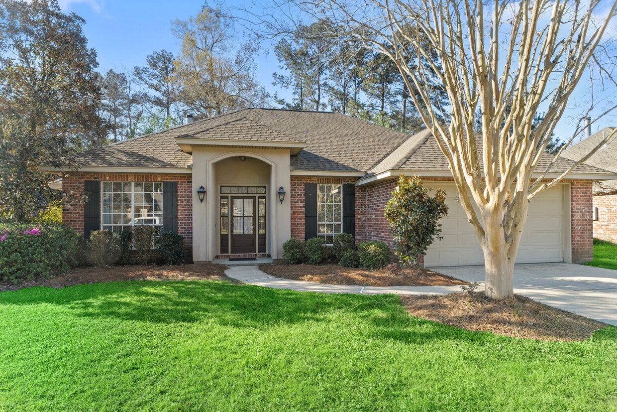 Foto principal - 405 Highland Oaks S
