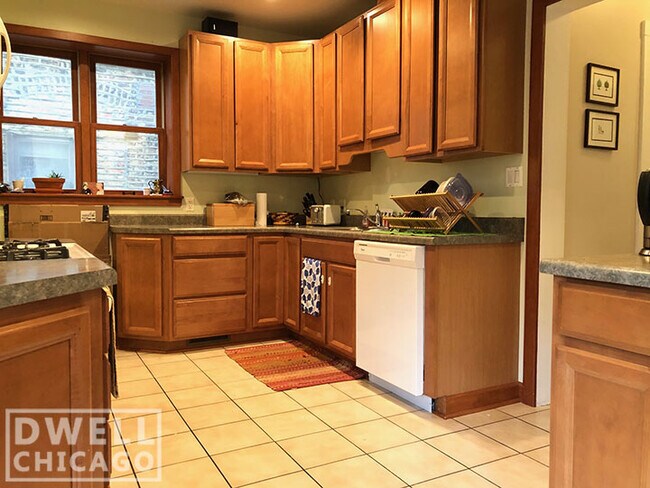Foto del edificio - 930 W Gunnison St